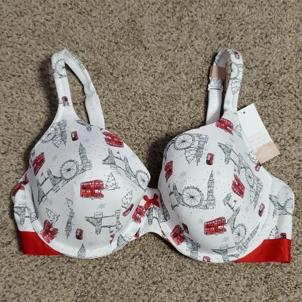 Cacique lightly lined